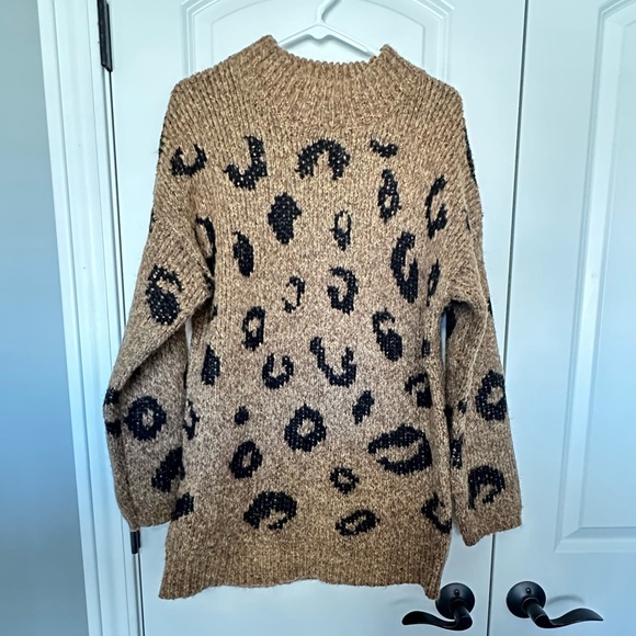 Universal Thread Animal Print Chunky Sweater - Picture 3 of 5